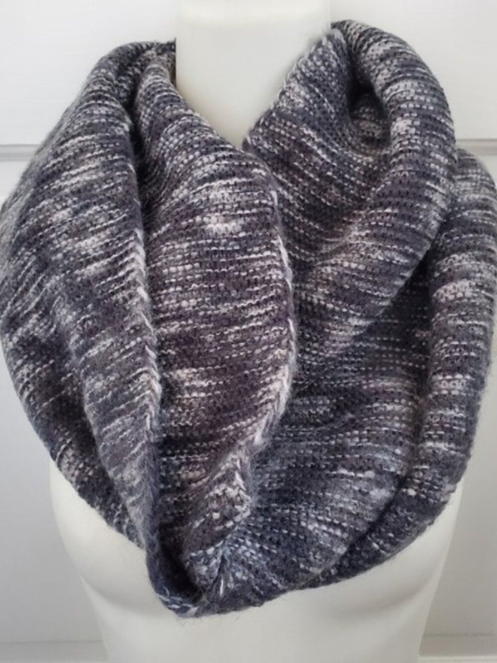NWT, $49, ANN TAYLOR Infinity Scarf